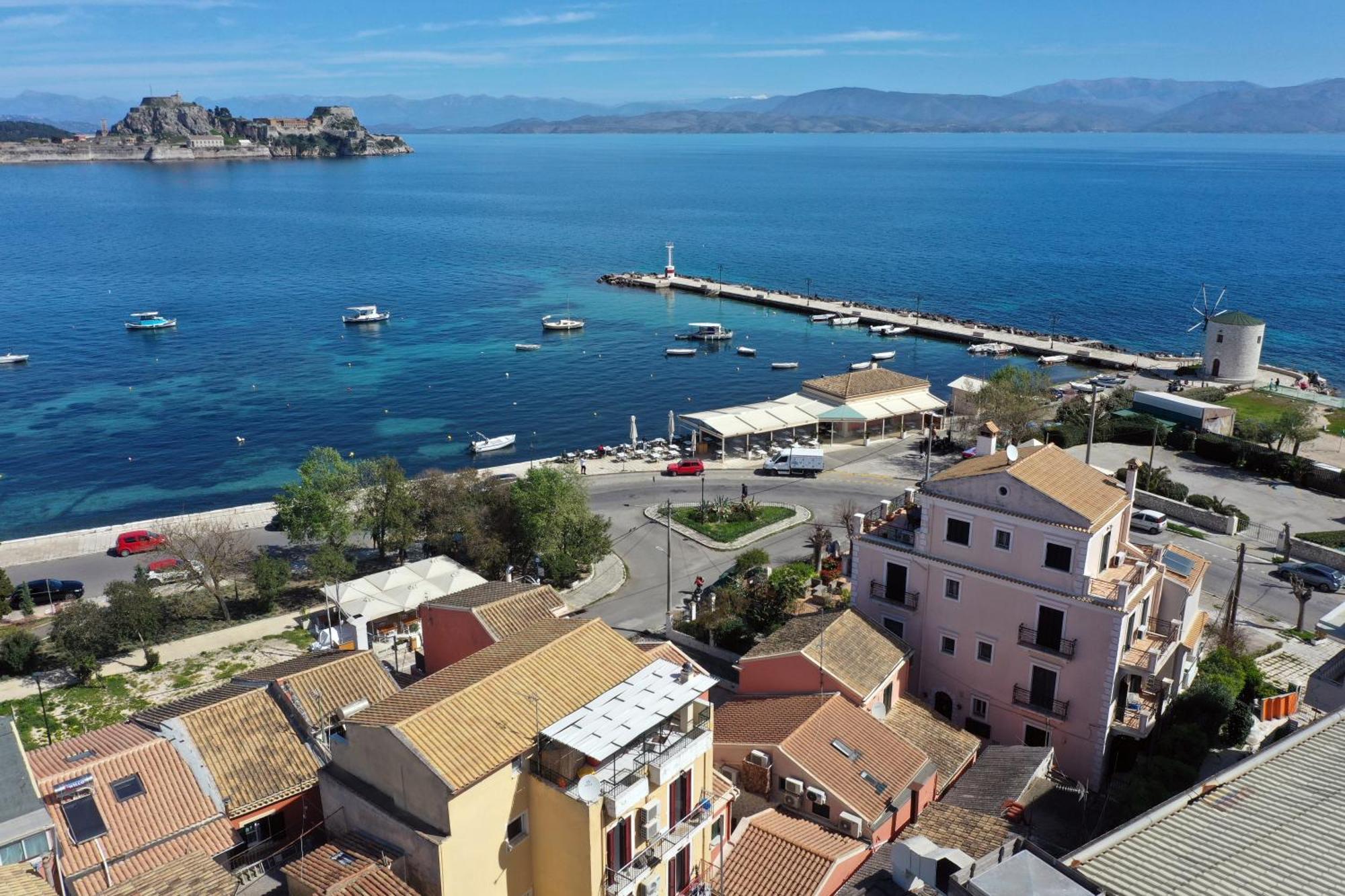 Anemomilos Sea View Penthouse Corfu  Eksteriør billede