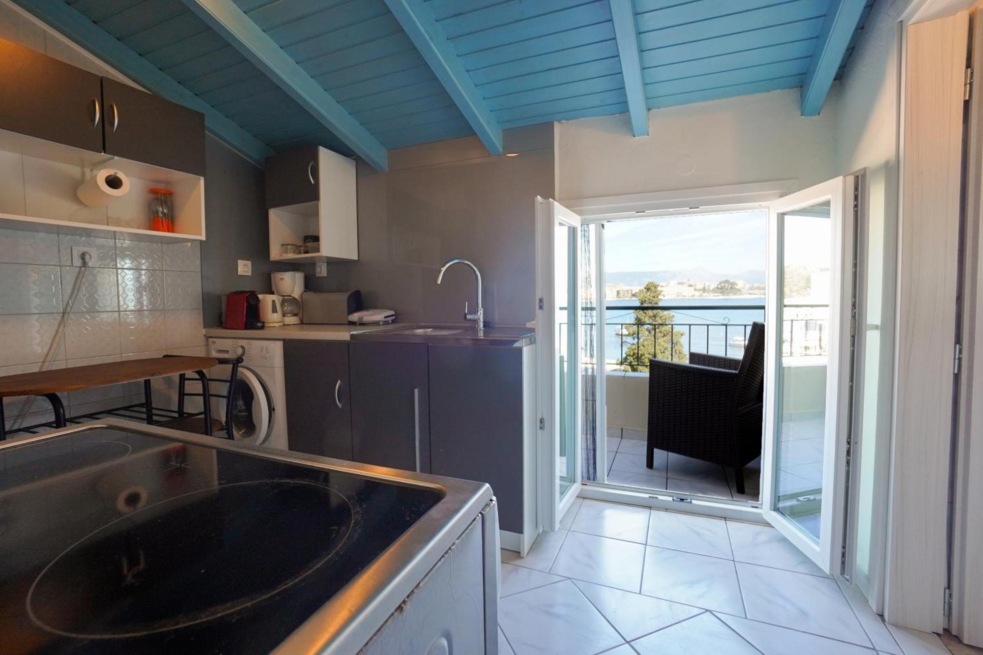 Anemomilos Sea View Penthouse Corfu  Eksteriør billede