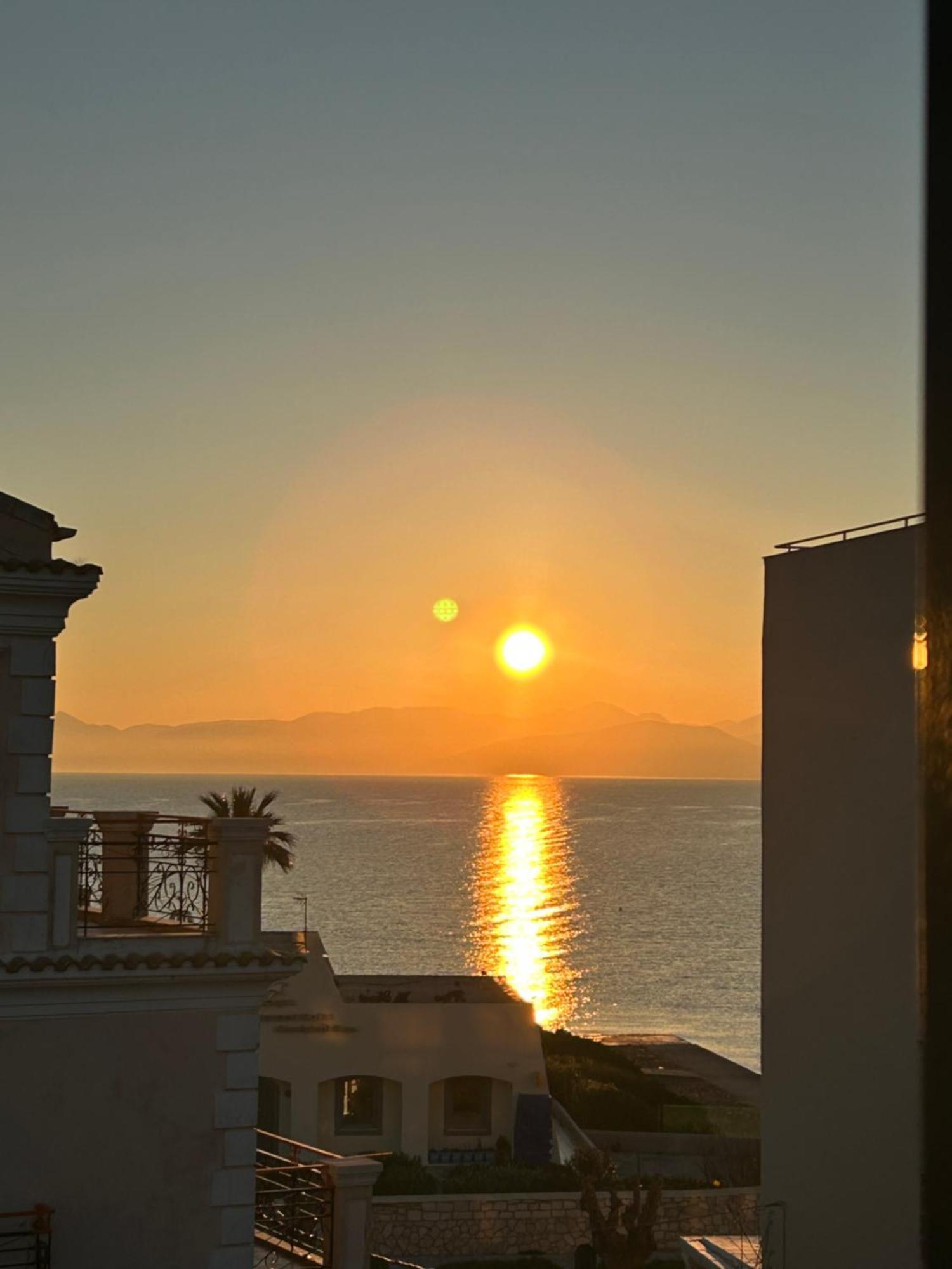 Anemomilos Sea View Penthouse Corfu  Eksteriør billede